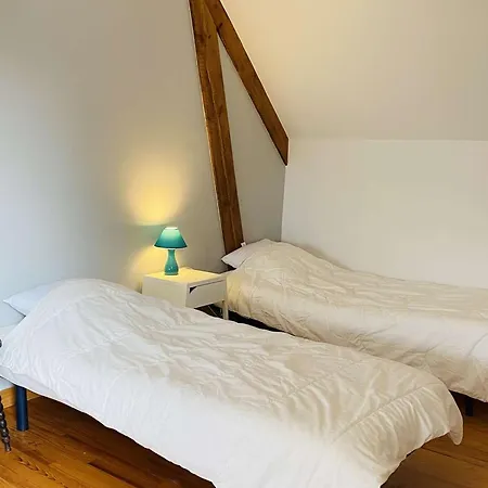 Maison Spacieuse, A 200m, - Fr-1-542-6